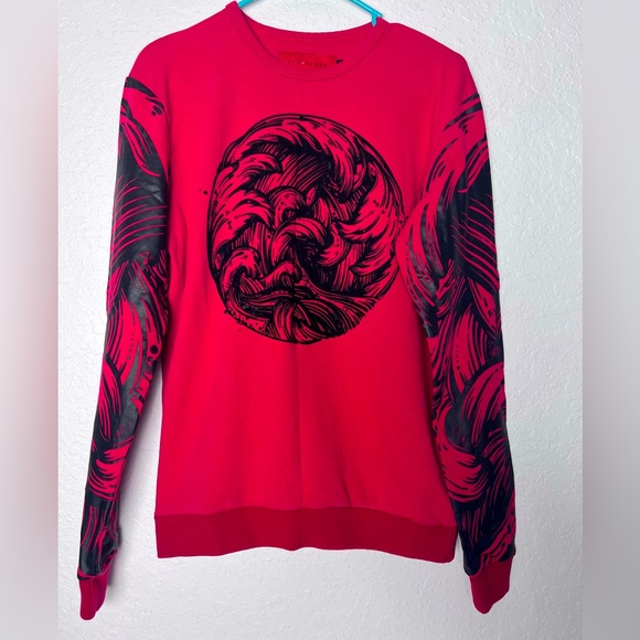 Vie Riche Men’s Red Long Sleeve Celtic Wave Sweat Shirt Size Small Rare